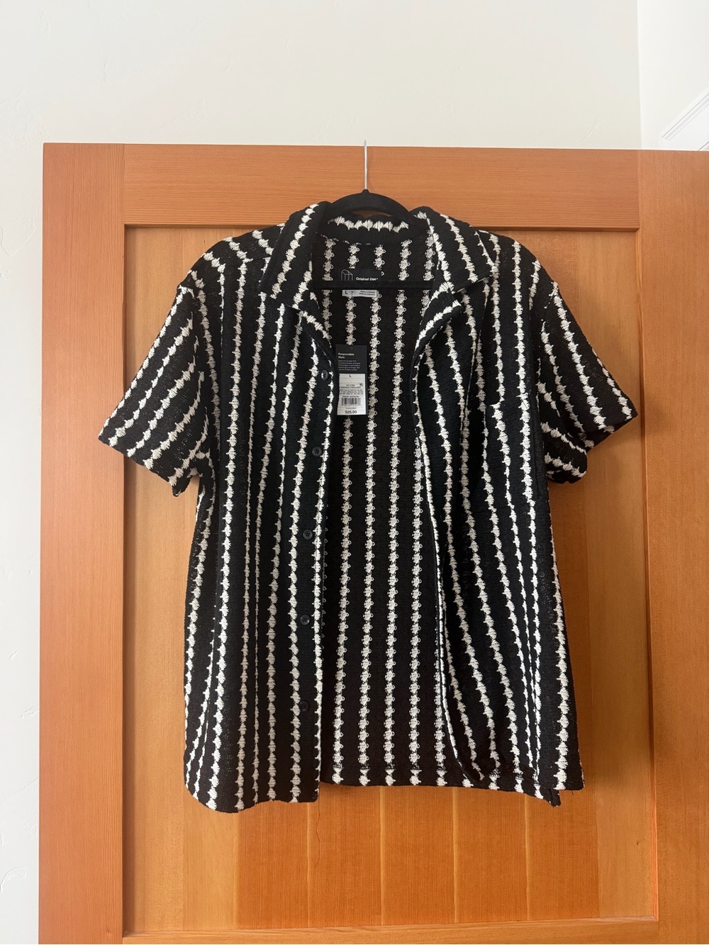 Original Use Black & White Striped Textured Short-Sleeve Button-Up Shirt